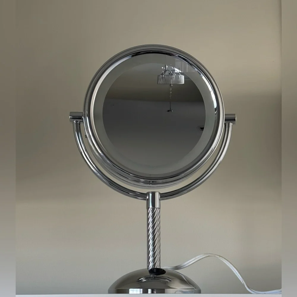 Elegant Silver Vanity Mirror, Lighted Makeup Mirror, 1X/5X Magnifying Mirror